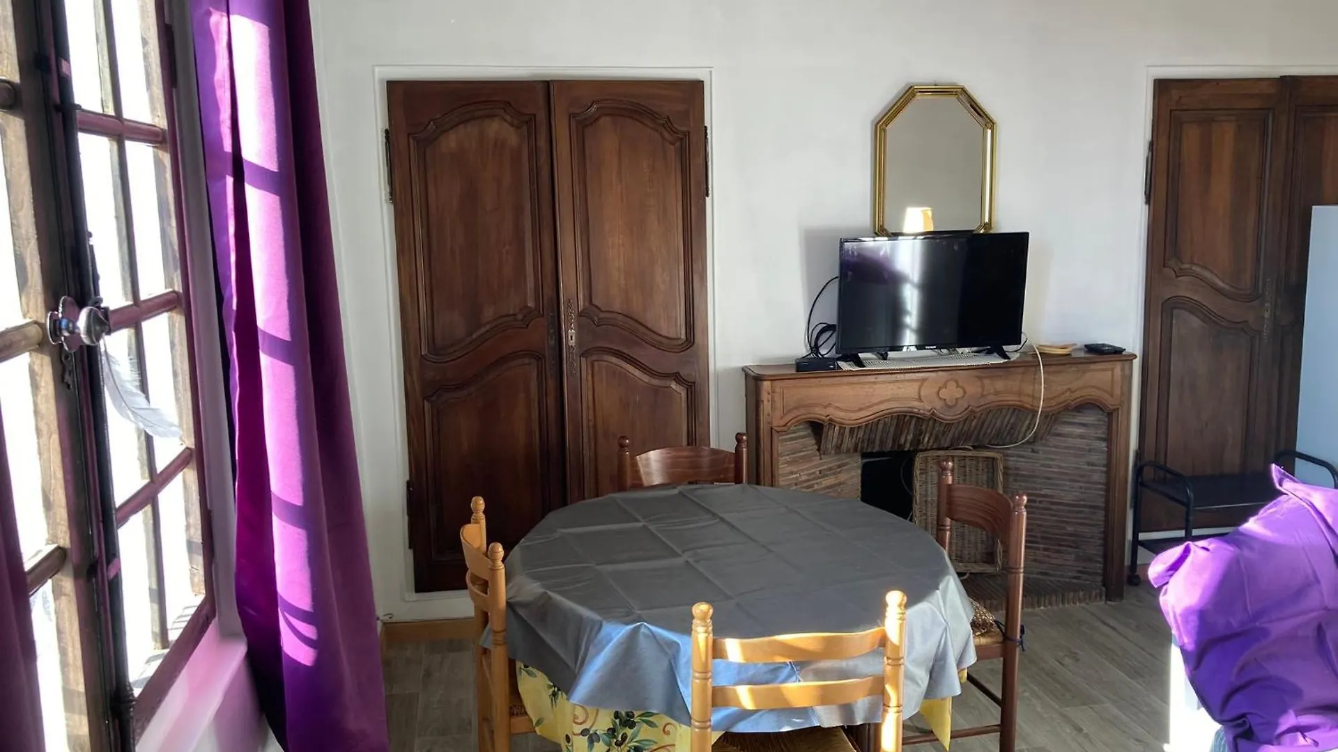 Apartment Appartement De Caractere Renove En Centre-Ville Historique Au Coeur De La Provence Apt
